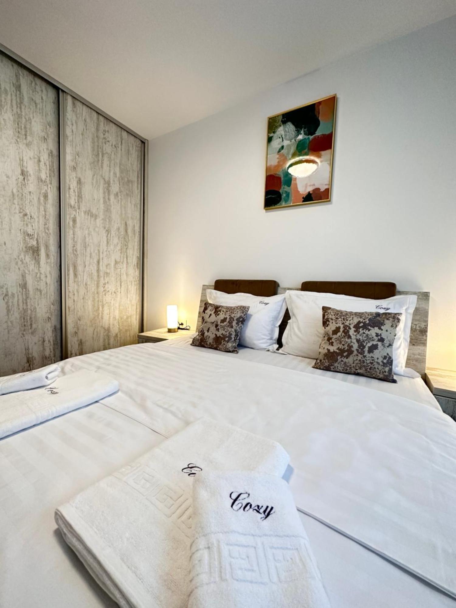 Deluxe Cozy Apartments - Coresi Mall #Braşov Dış mekan fotoğraf